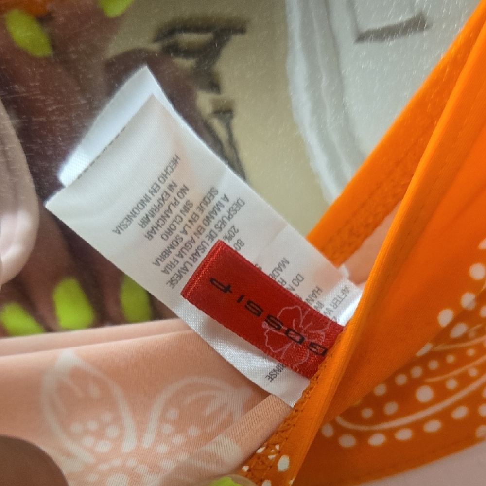 Vibrant Orange and Pink Bikini Set - Picture 14 of 16